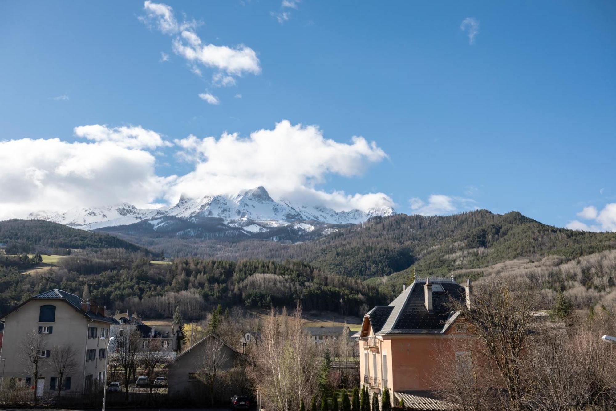 Petite Anita - Centre Ville - Parking Prive Barcelonnette Zewnętrze zdjęcie