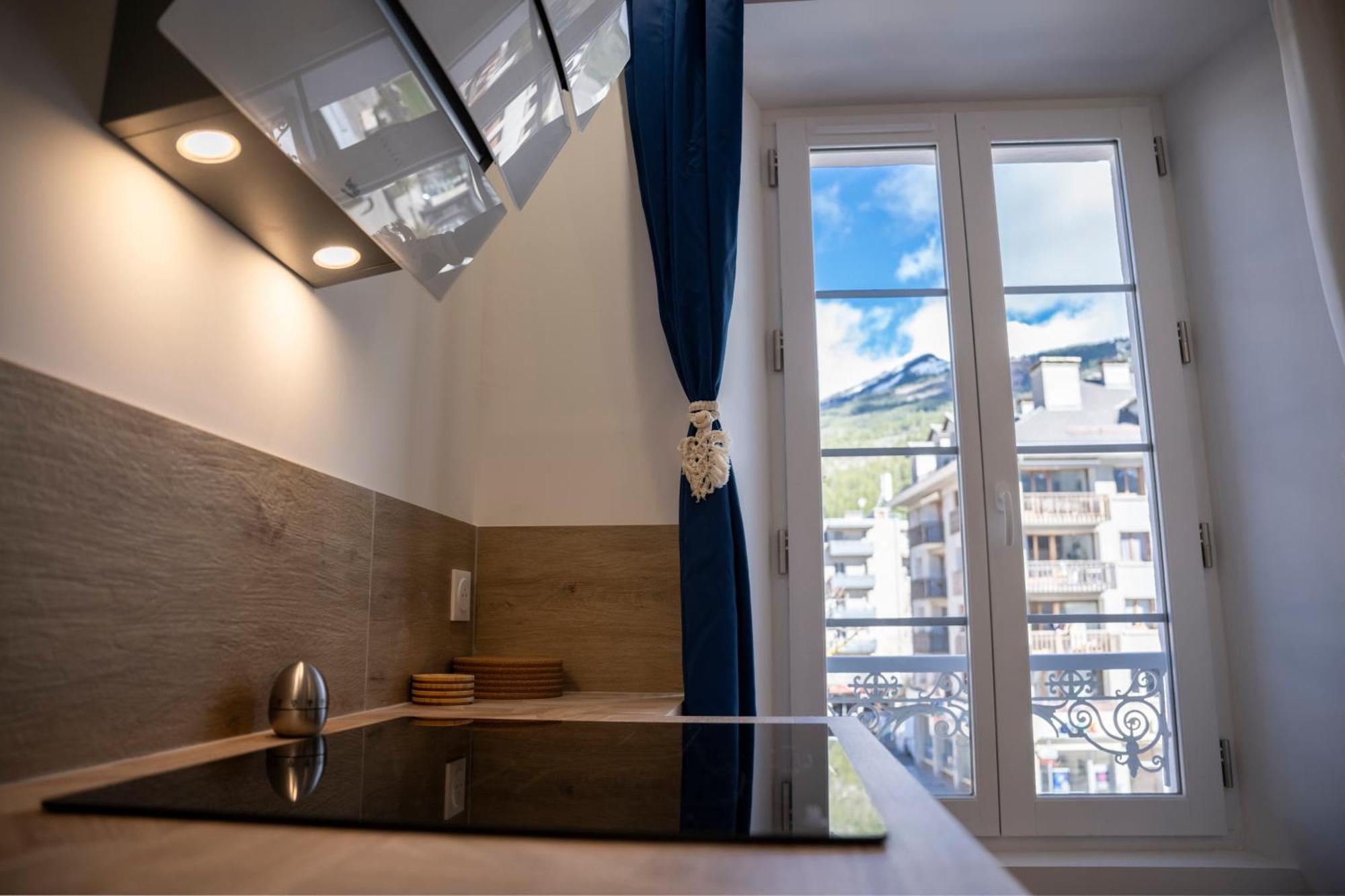 Petite Anita - Centre Ville - Parking Prive Barcelonnette Zewnętrze zdjęcie